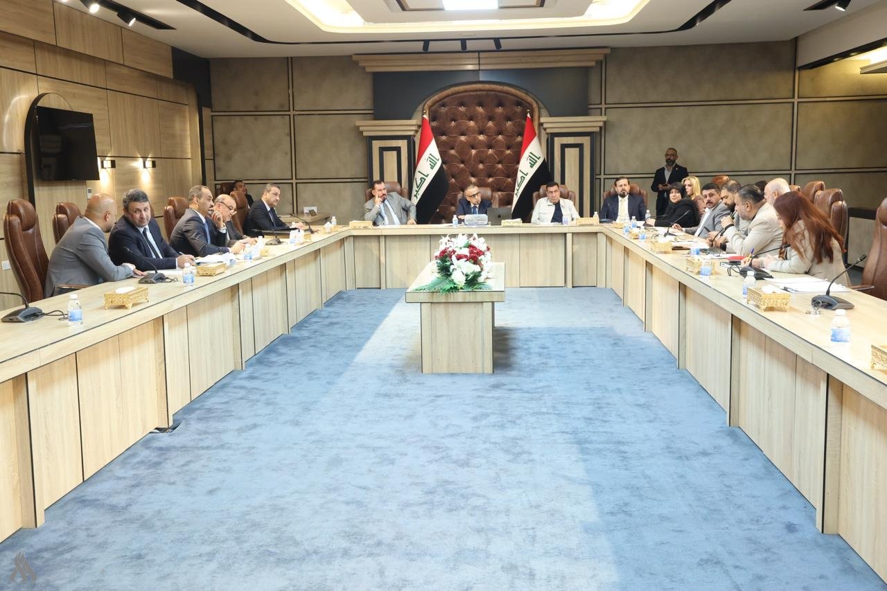 جهود مكافحة الفساد وحماية المال العام على طاولة نقاش المالية النيابية وديوان الرقابة